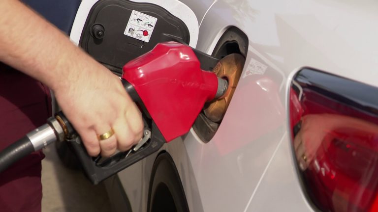 Gas Price Cycling in Michigan: Learn How to Time Your Fill-Ups and Save Money at the Pump