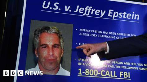 El Departamento de Justicia confirma que solo dos testigos testificaron ante grandes jurados en los casos de Epstein y Maxwell.